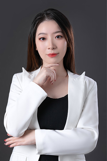 田佩隐老师照片